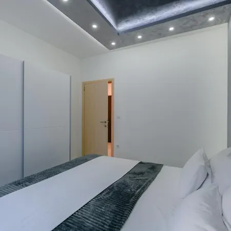 White Pool Apartmens Pula