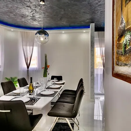 White Pool Apartmens Pula