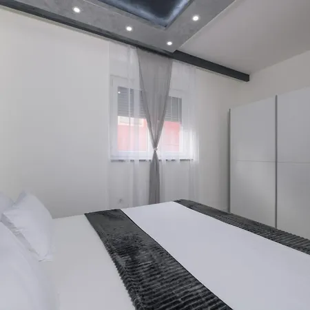 Maison d'hôtes White Pool Apartmens Pula